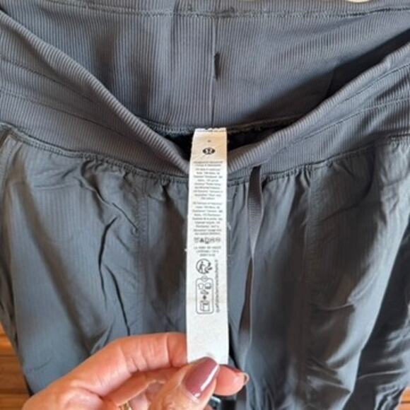 Lululemon Dance Studio Jogger Gray Size 6 NWOT - Picture 3 of 6
